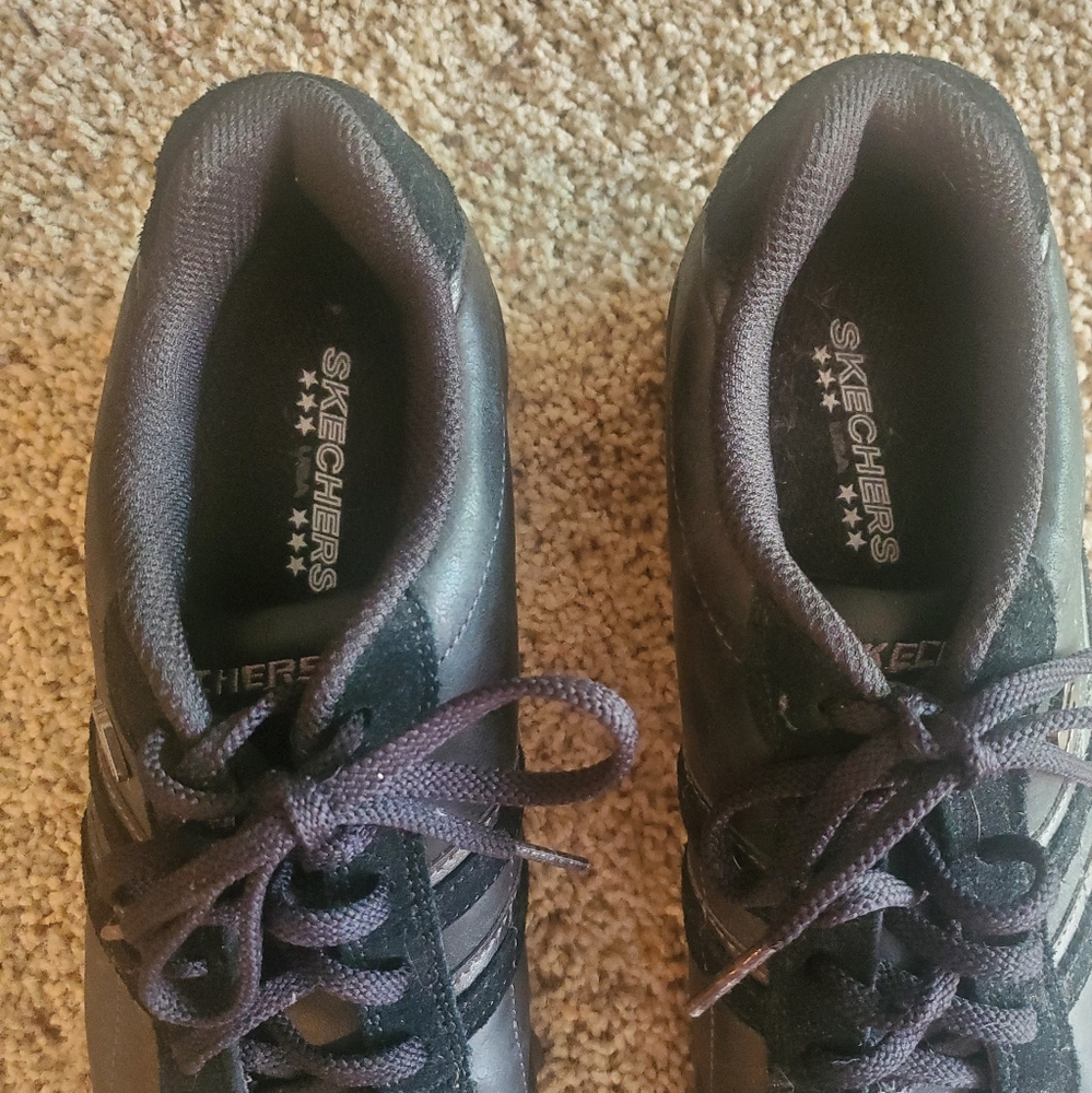 Skechers - Picture 7 of 9